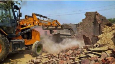 J&K News: जम्मू में नशे के अड्डे पर बुलडोजर का कहर, जम्मू में नशे की जड़ों को जड़ से खत्म करने का अभियान