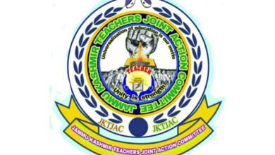 JK School Timings: जम्मू विंटर ज़ोन में स्कूल टाइमिंग बदले की मांग तेज, JKTJAC बोला ठंड में बच्चे हो रहे परेशान