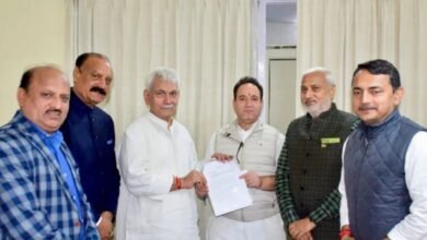 J&K News: जम्मू में BJP विधायकों का एलजी से सामना, SMVDIME की विवादित MBBS लिस्ट पर सख्त कार्रवाई मांगी