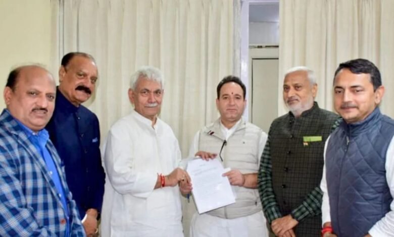 J&K News: जम्मू में BJP विधायकों का एलजी से सामना, SMVDIME की विवादित MBBS लिस्ट पर सख्त कार्रवाई मांगी