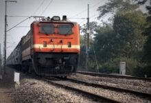 Indian Railways: यात्रियों के लिए अलर्ट! 22-23 नवंबर को रेलवे की टिकटिंग सेवा 5 घंटे बंद, यात्रा से पहले जरूरी सूचना