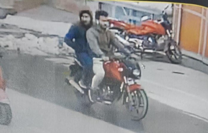 Srinagar Hit and Run Case Nigeen Police Public Appeal Motorcyclist Suspect Srinagar