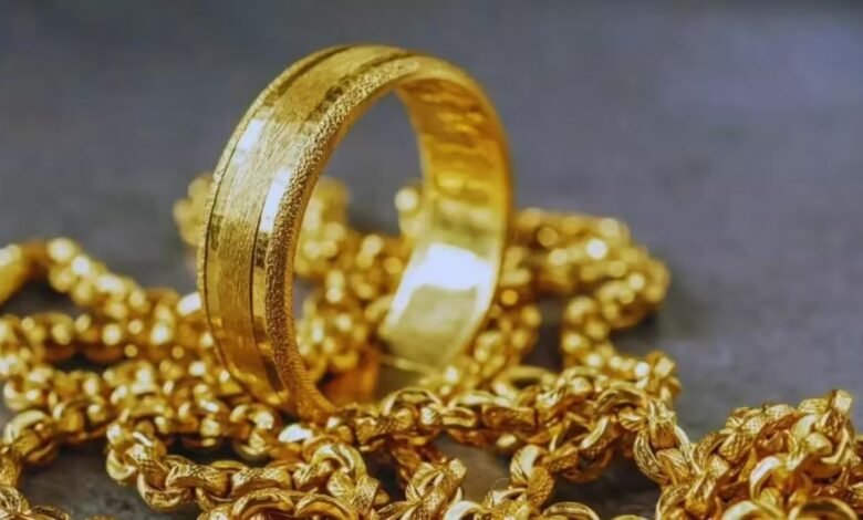 Gold loan vs Selling gold: गोल्ड लोन या गोल्ड बेचना? एक छोटी गलती बना सकती है बड़ा आर्थिक नुकसान—क्या है सही विकल्प?