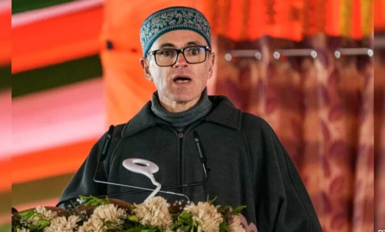 Srinagar: आतंकी हमलों के बाद पहली परेड—711 जवानों ने दिया ऐसा संदेश, जिसे सुनकर दुश्मन भी सहम जाएंगे