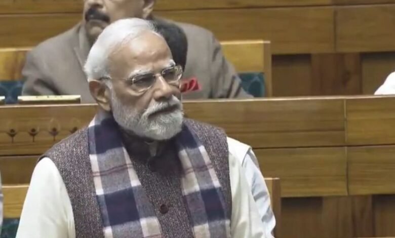 Vande Mataram पर संसद में गरमी! PM मोदी के बयान से विपक्ष कैसे घिरा?