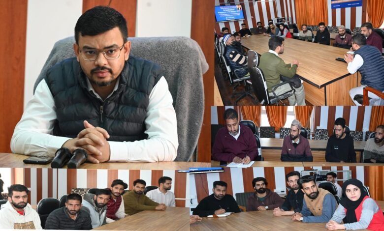 DC Kulgam presides over Orientation Programme under Mission YUVA