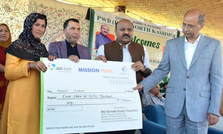 DY CM laying foundation stone for Kunzar–Hardshoora road, addresses public gathering at Kunzar-15-1