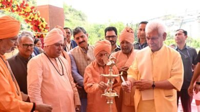 Lieutenant Governor Shri Manoj Sinha inaugurates New School Building of Swami Pranavanand Vidyamandir in Nagrota (1)