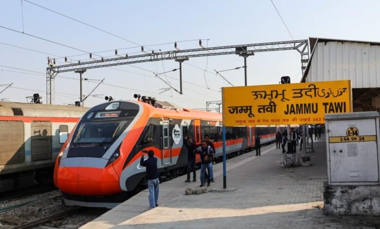 jammu-srinagar-vande-bharat-express-real