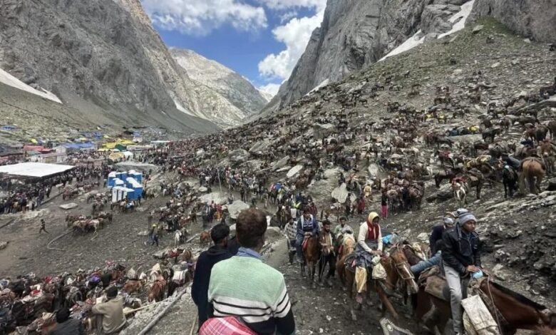 Devotees registering for Amarnath Yatra 2026 as preparations and registrations cross 3.5 lakh pilgrims for the holy pilgrimage in Jammu Kashmir