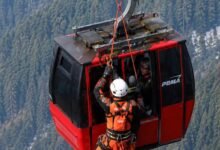 Gulmarg cable car rescue operation during emergency tourist evacuation