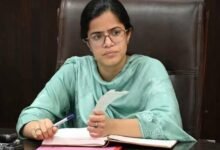 DC Samba Ayushi Sudan reviewing PM Surya Ghar Yojana progress meeting