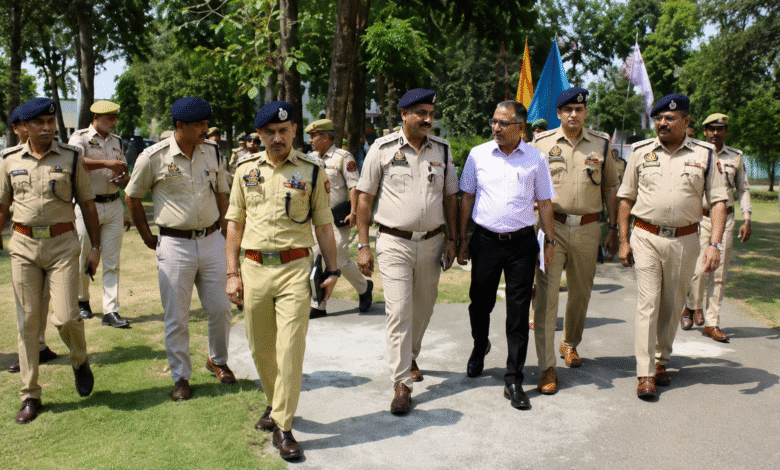 Officials reviewing Amarnath Yatra 2026 Preparations in Jammu to improve pilgrim facilities, security and registration arrangements.
