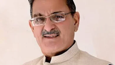 Himachal Pradesh Governor Kavinder Gupta मीडिया से बातचीत करते हुए।
