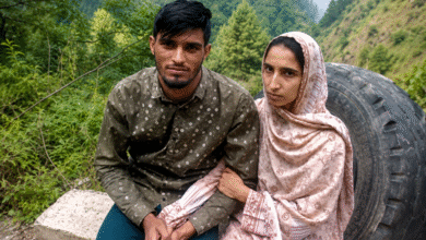 Uri LoC Detention मामले में हिरासत में लिए गए PoJK निवासी और स्थानीय महिला की प्रतीकात्मक तस्वीर।