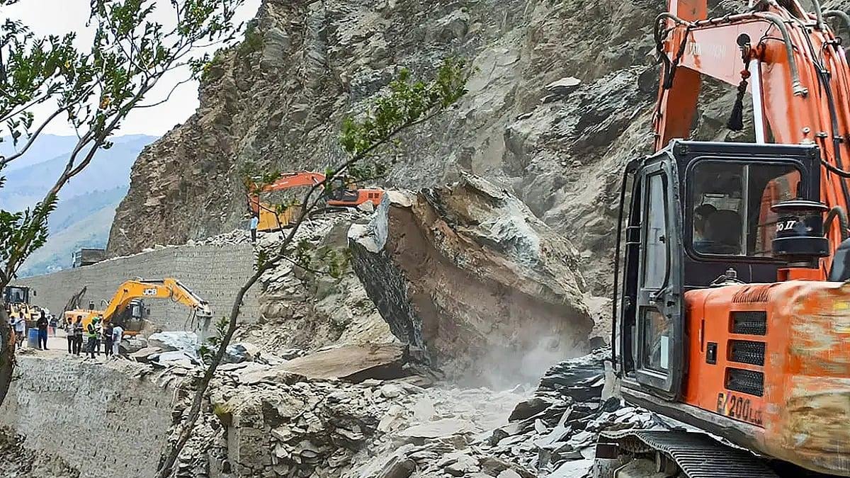 Jammu Highway Landslide restoration work on NH44 after heavy rainfall