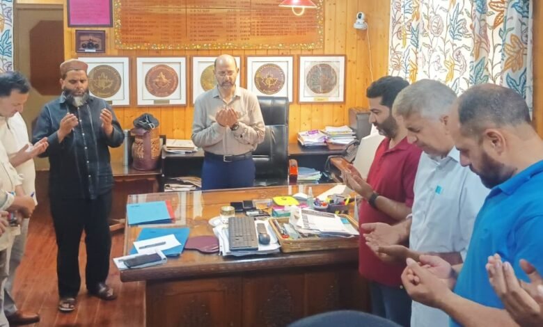 Gazanfar Ali Condolence Meeting Handicrafts Kashmir