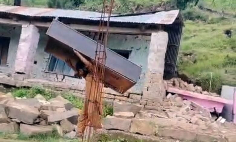 Jammu Kashmir Rain causing flash floods, landslides and road damage in affected areas