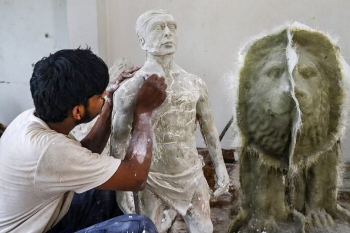 Jammu artists sculptures workshop
