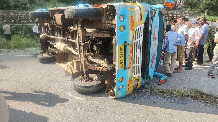 Reasi Road Accident near Batalgala Tunnel